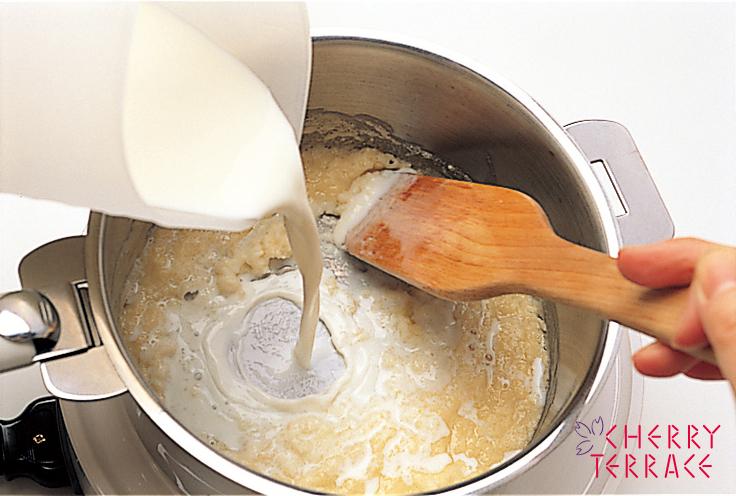 みんなの食卓 手作りホワイトソース たっぷり手作り応援 ホワイトソース（徳用）｜たっぷり手作り