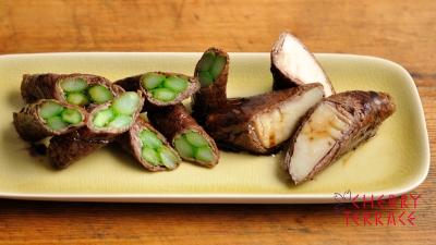 アスパラとたけのこの牛肉巻き 和風バルサミコソース