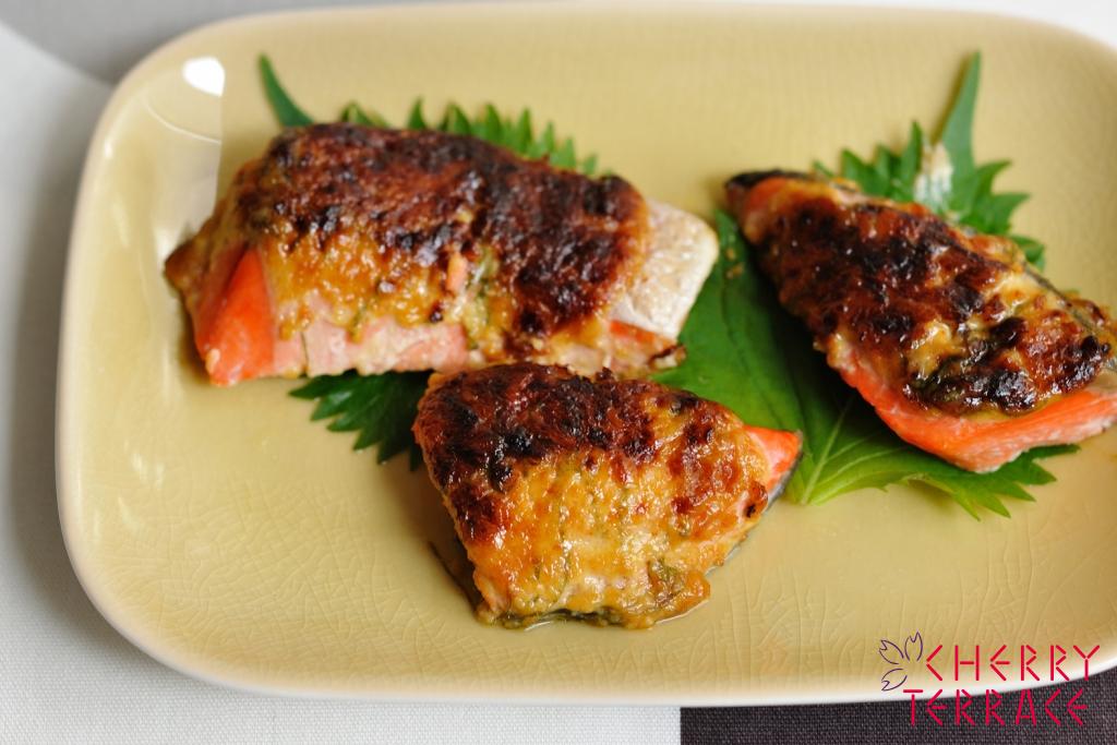 秋鮭の味噌マヨ焼き