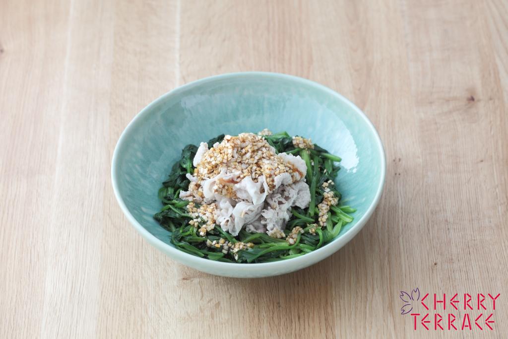 豚肉とほうれん草のねぎソース