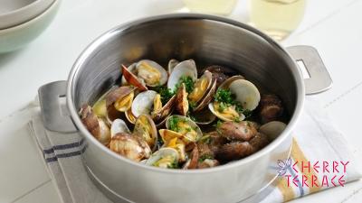 あさりのサフラン蒸し