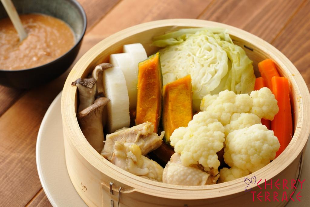 秋の蒸し野菜　味噌マヨソース