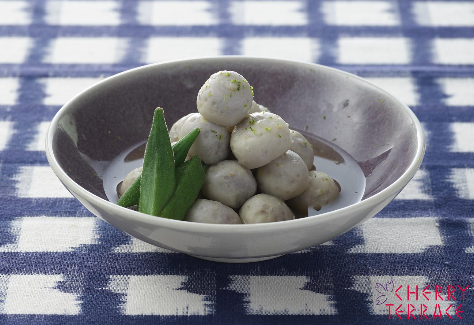 石川芋の白煮とオクラの青煮(きぬかつぎ)