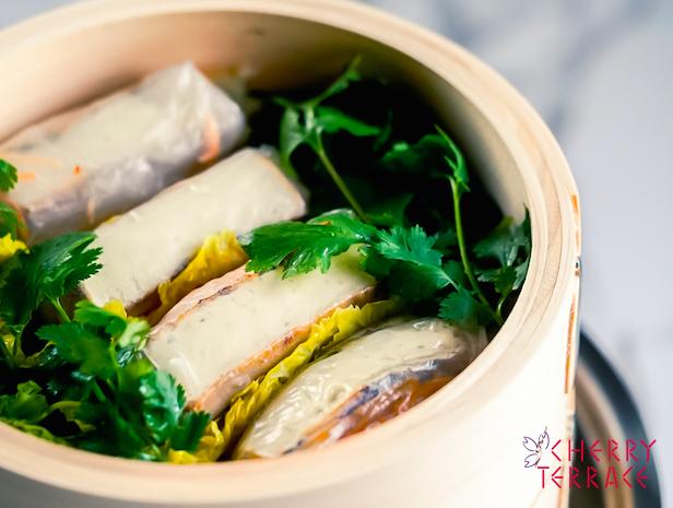 お手軽バインクオン(ベトナム蒸し春巻き) スイートチリソース