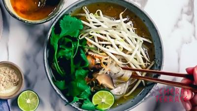 蒸し野菜 ベトナム風ピーナッツソース