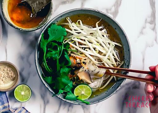 蒸し野菜 ベトナム風ピーナッツソース