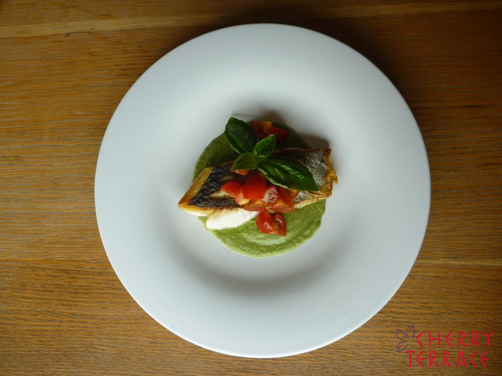 すずきのソテー　オクラのソース