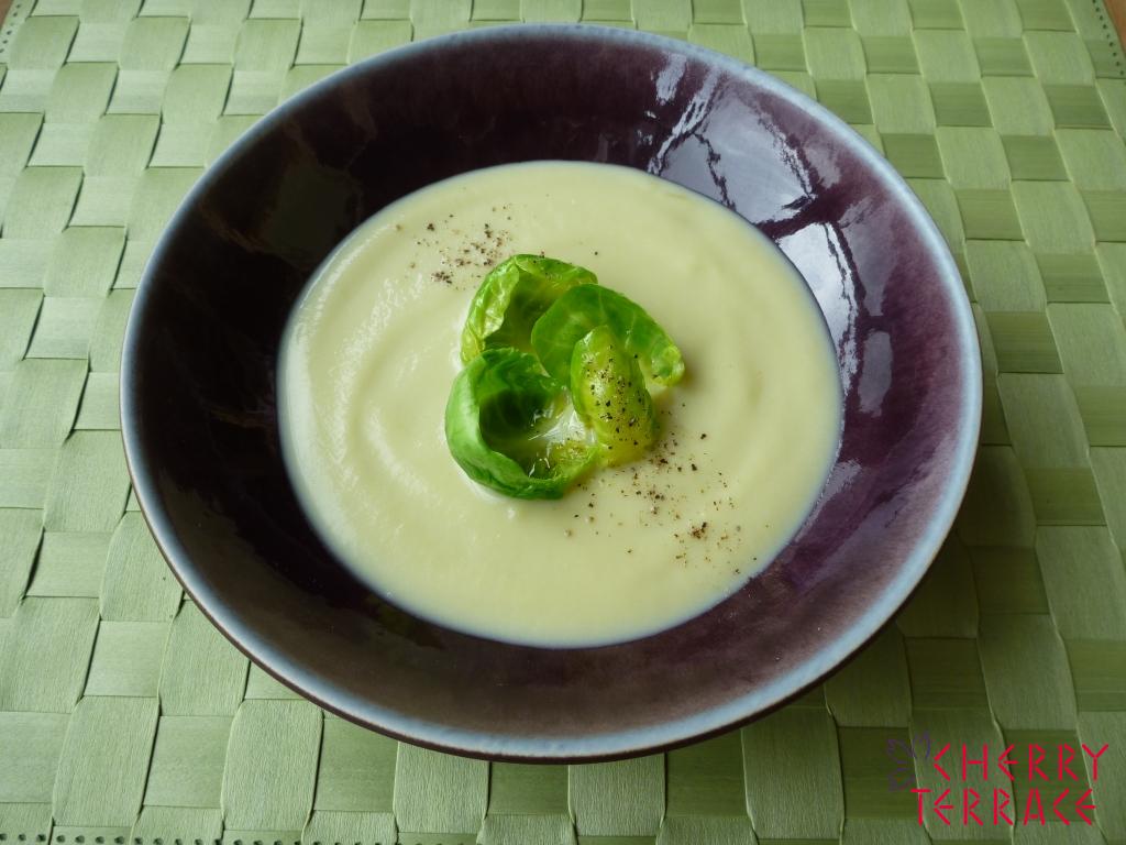 キャベツと玉ねぎのスープ