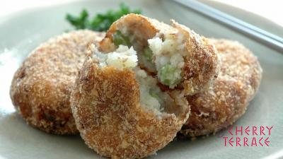 グリンピース入りポテトコロッケ