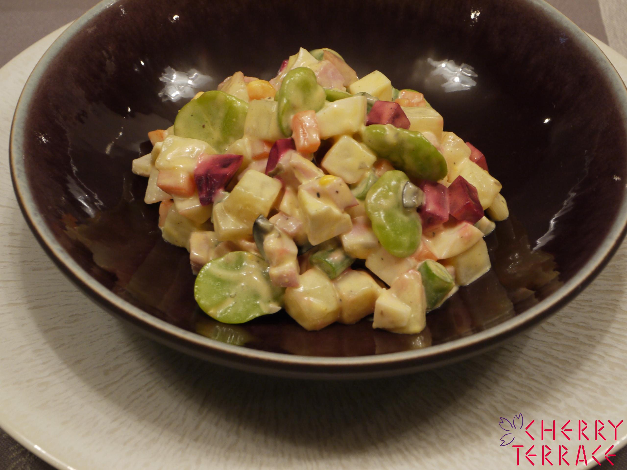 新じゃがいもといろいろ野菜のサラダ
