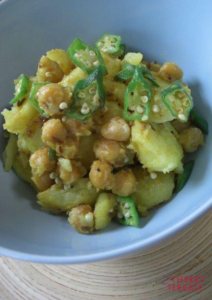 じゃがいもとオクラのサブジ(インド風炒め物)
