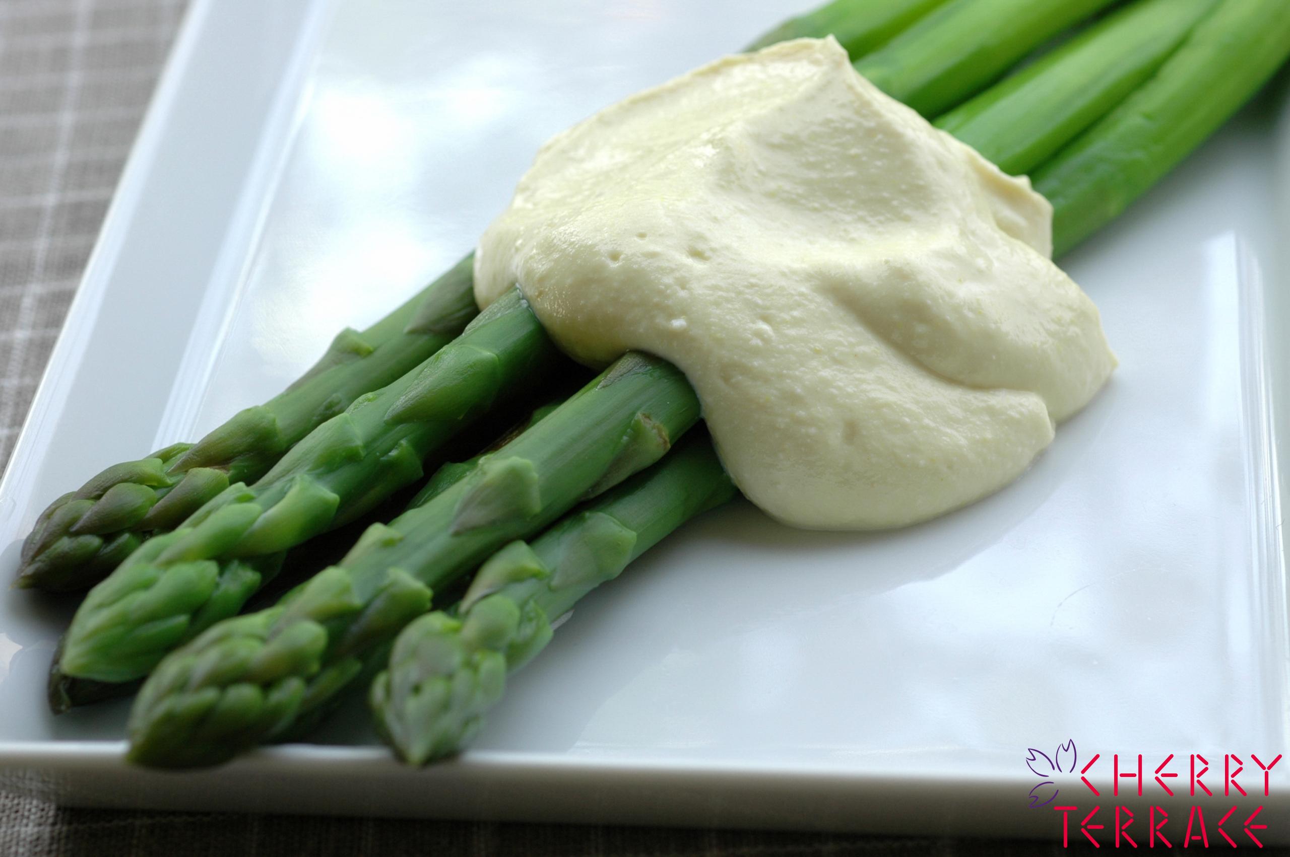 アスパラガスと豆腐マヨネーズ