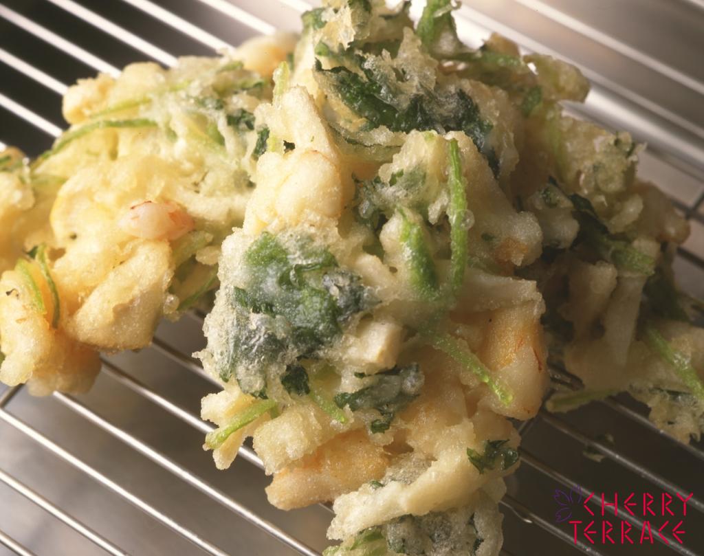 たけのこと海老のかき揚げ