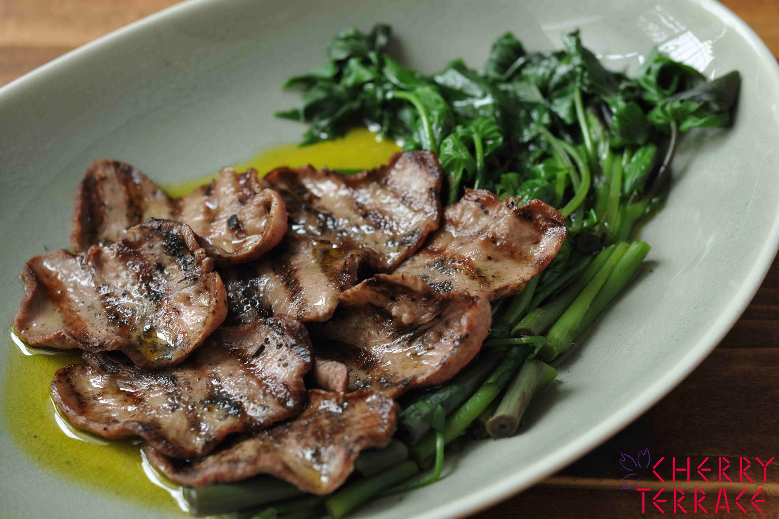 牛タンとしどけとラウデミオ