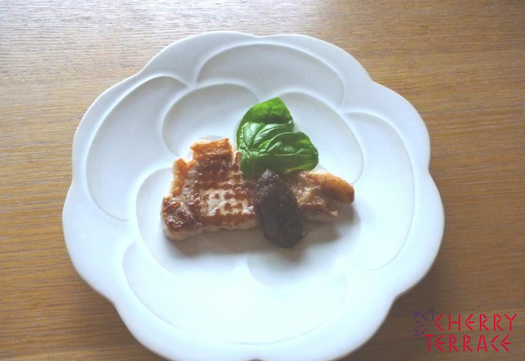 豚肉のプルーンソース