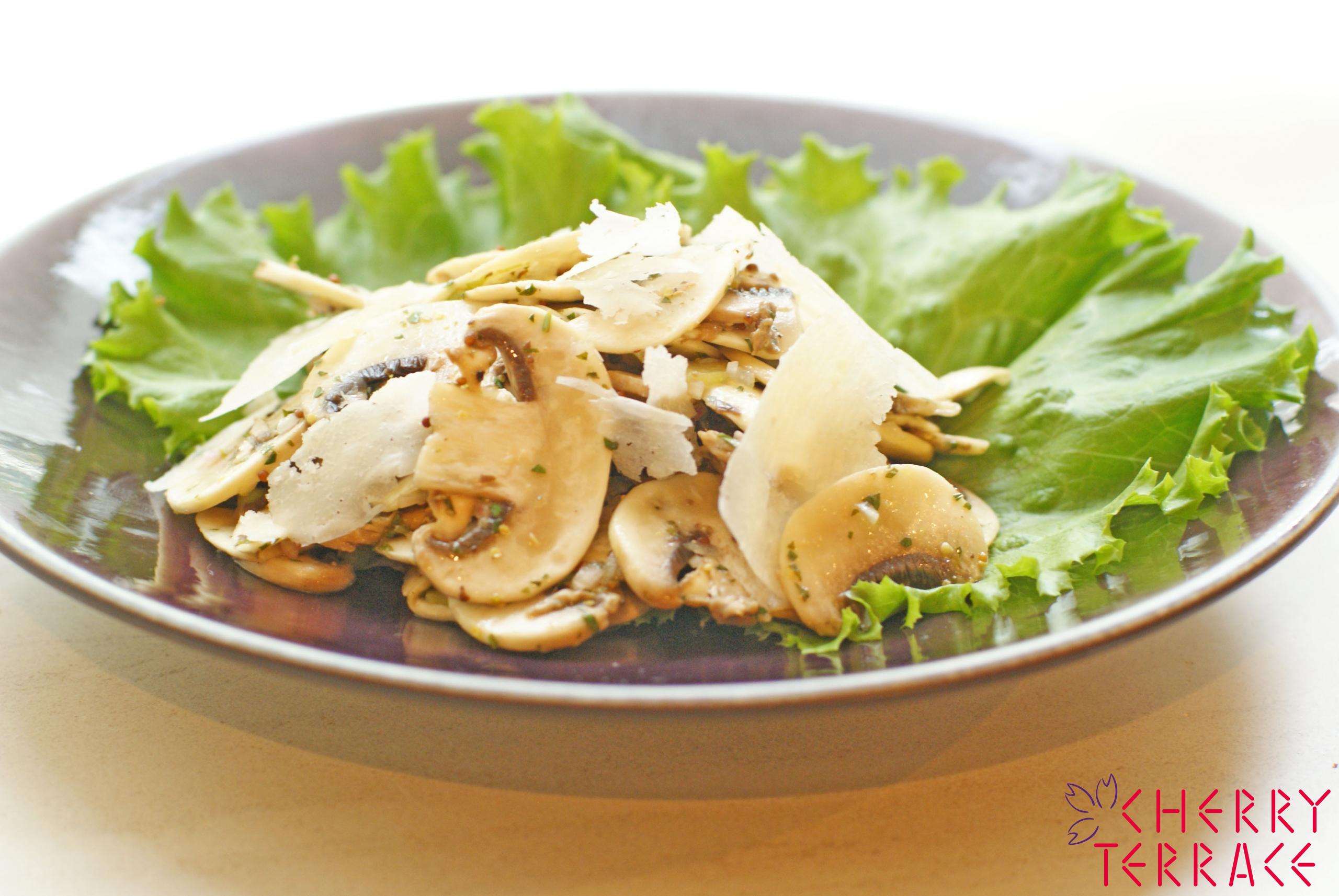 マッシュルームサラダ