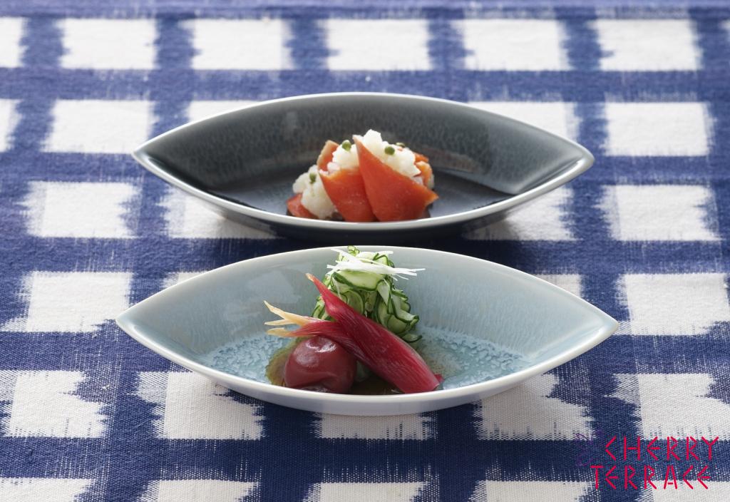 胡瓜と茗荷の甘酢漬けとバルサミコ梅干し　スモークサーモンの卯の花和え