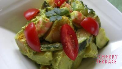蒸し野菜のサラダ　アボカドソース