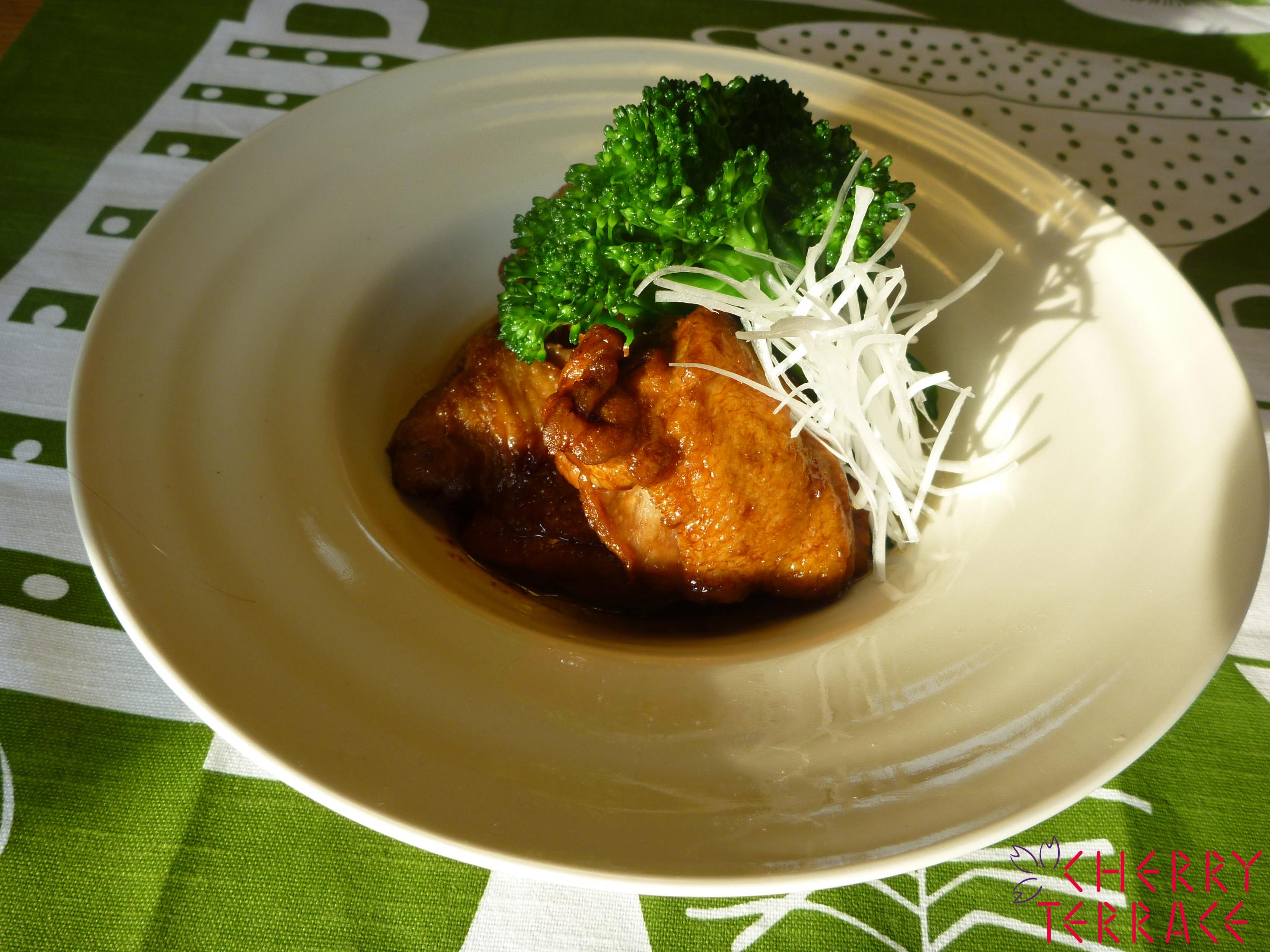鶏肉の黒酢煮