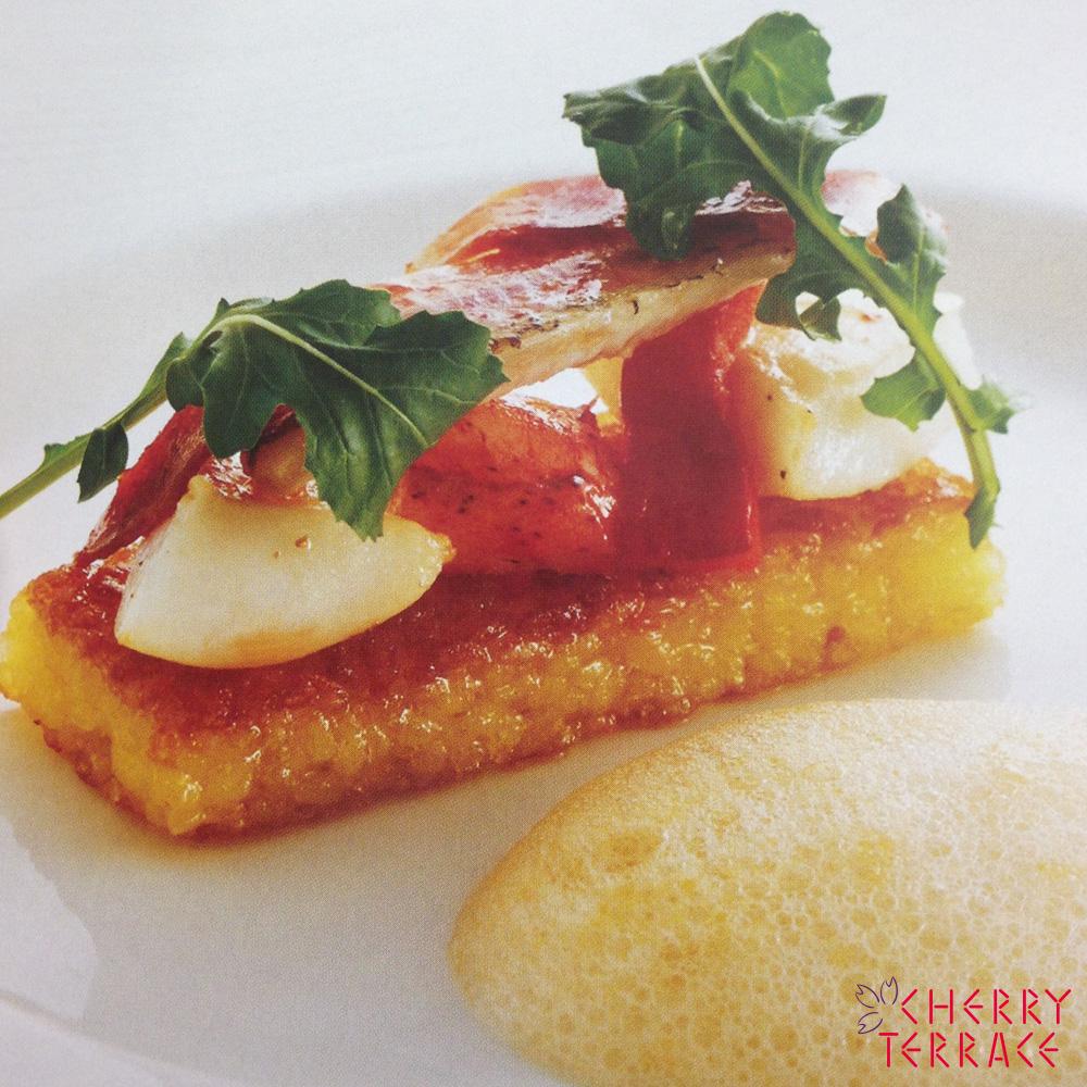 海の幸のパエリア風 スープドポワソンのエアーと共に