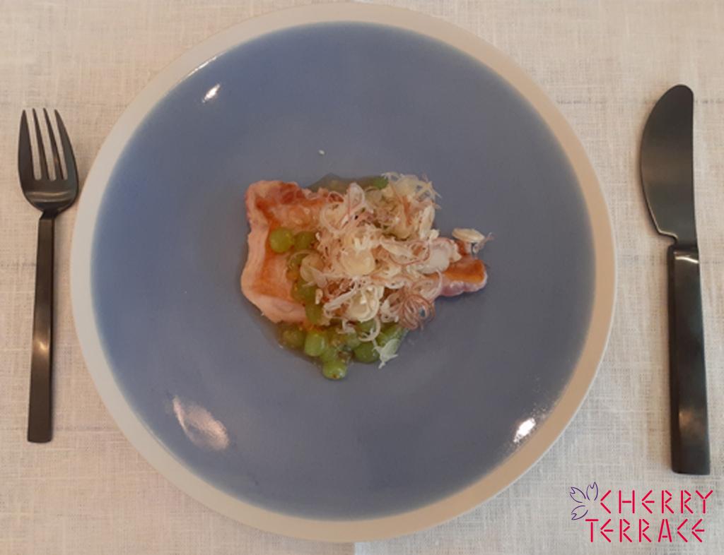 ポークソテー ぶどうと茗荷のソース (補気養血・消腫)