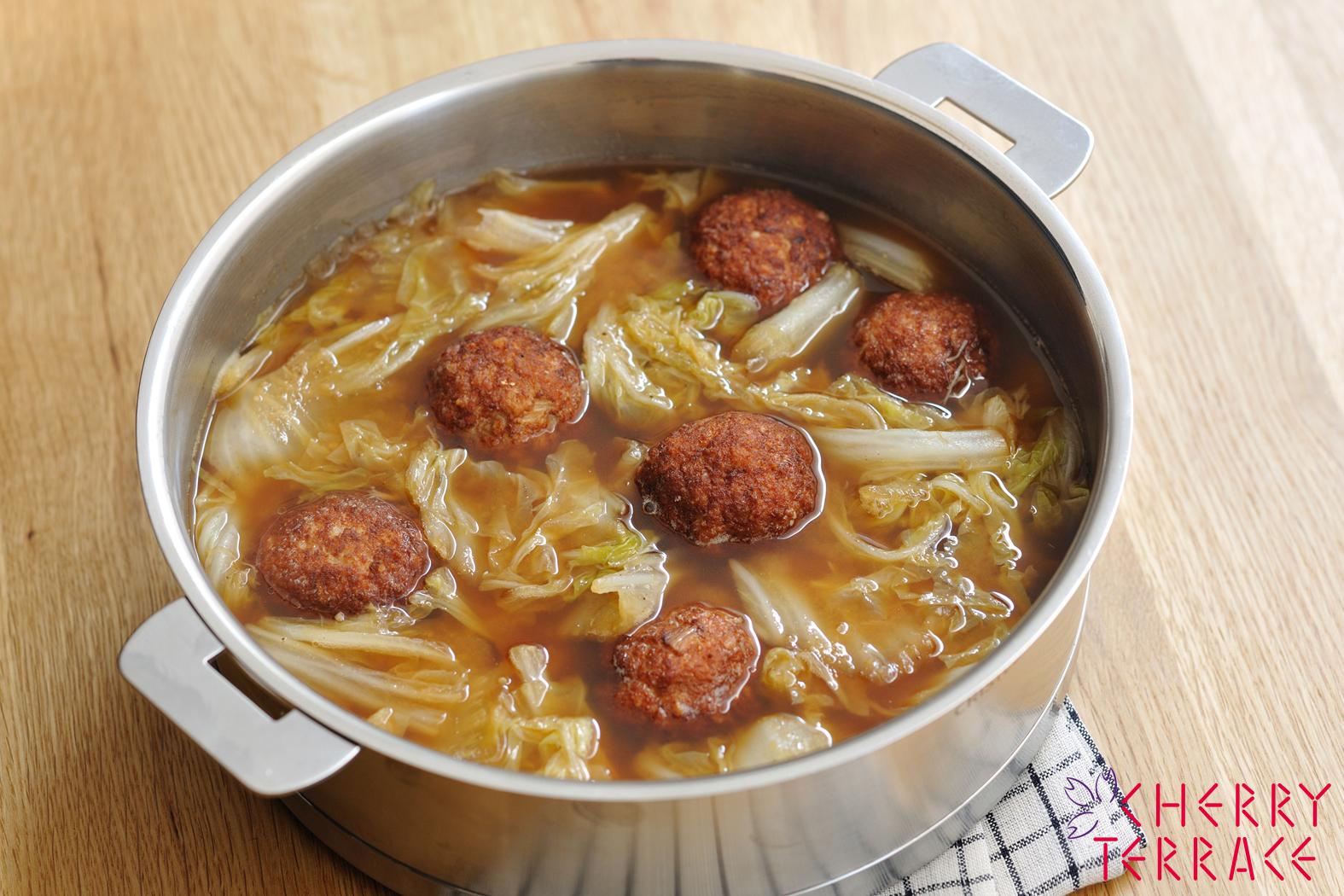 肉団子と白菜の鍋