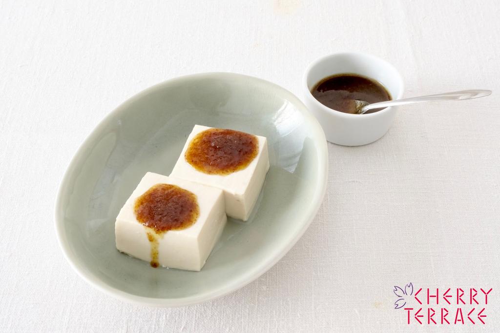 かつおオイルと絹ごし豆腐