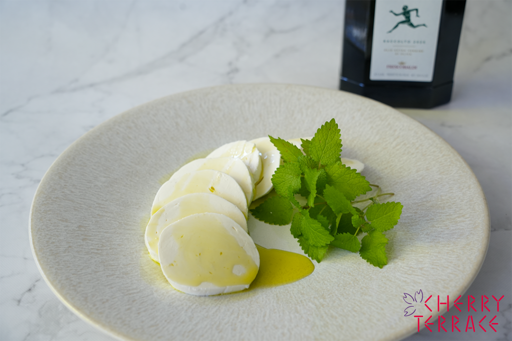 自家製モッツァレラ