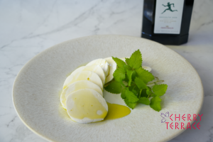 自家製モッツァレラ