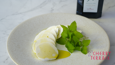 自家製モッツァレラ