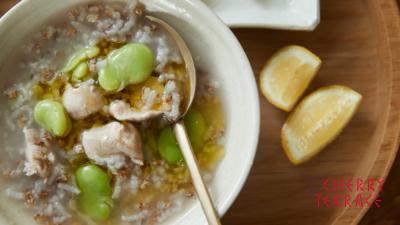 そら豆ともち麦のささみがゆ