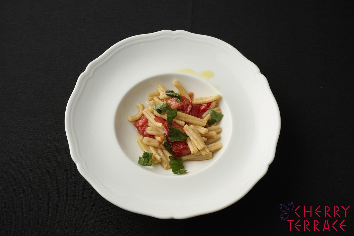 Pomodoro e basilico(トマトとバジルのパスタ)