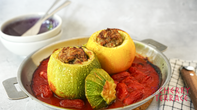 丸ズッキーニの肉詰め