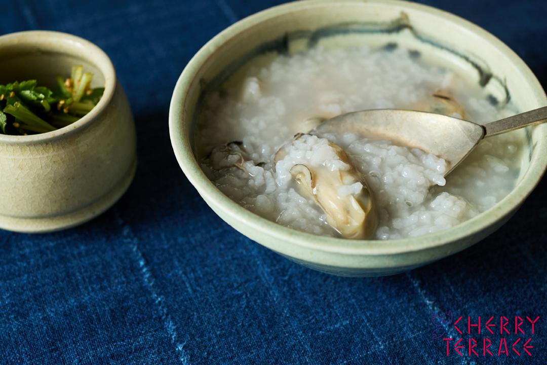 蒸しカキと三つ葉のお粥