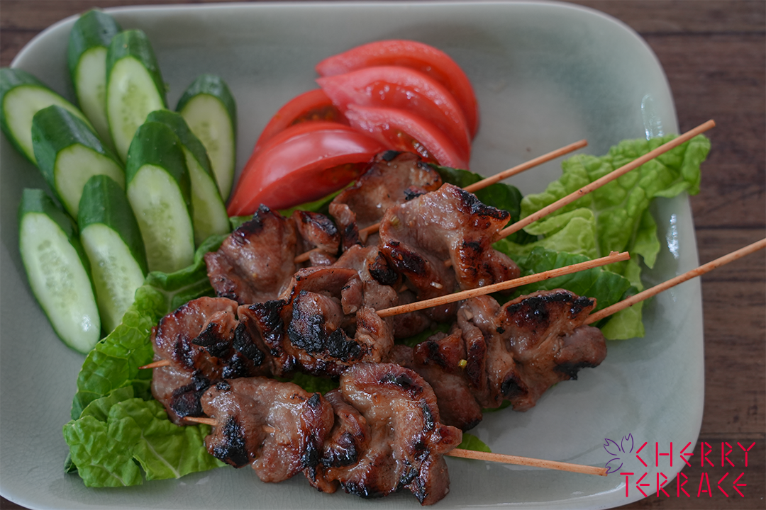 ムーピン(豚肉の串焼き)