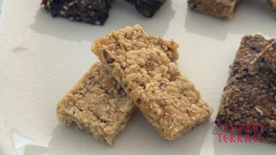 パルメザンとごまのカルシウムバー