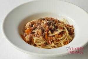 豚肉とにんじんjのラグー　スパゲッティ