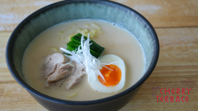 自家製鶏白湯ラーメン