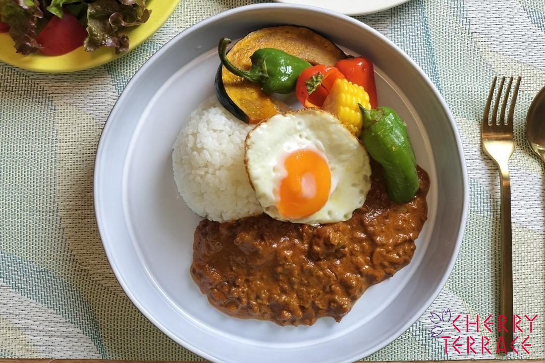 玉ねぎそぼろのミートソースでキーマカレー